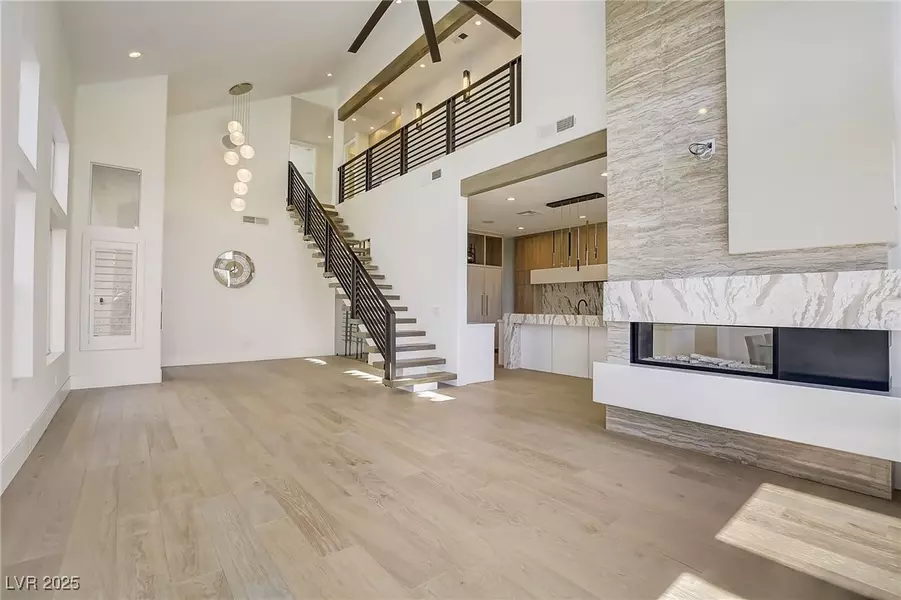 9116 Eagle Ridge DR, Las Vegas, NV 89134