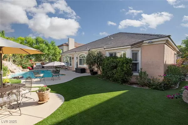 Las Vegas, NV 89145,305 Round Stone CT