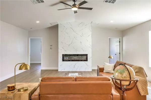 Las Vegas, NV 89130,3926 Helen AVE