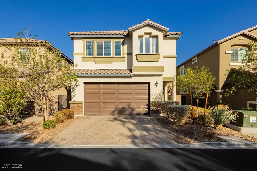 9274 White Sapphire CT, Las Vegas, NV 89178