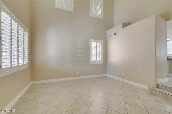 Las Vegas, NV 89148,9540 Creswell CT