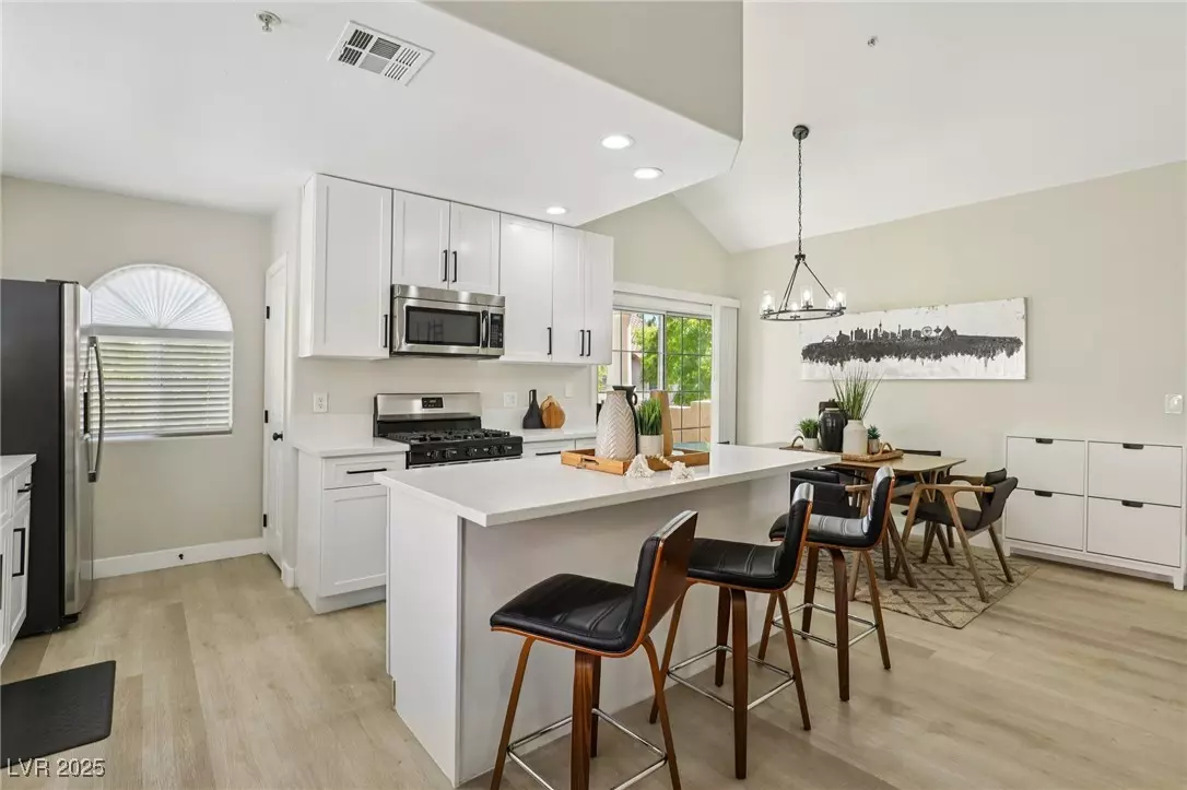 Henderson, NV 89074,2925 Wigwam Pkwy #724