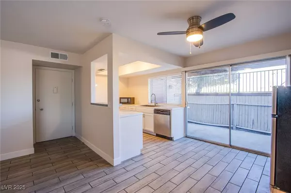 Las Vegas, NV 89169,3168 S Eastern AVE #45