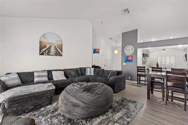 Henderson, NV 89002,409 Hightop LN