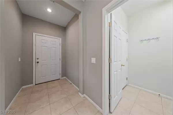 Las Vegas, NV 89141,10667 Casa Bianca ST