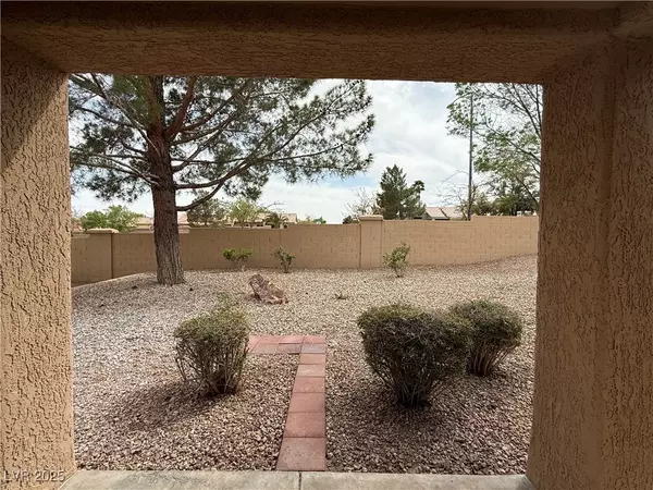 Las Vegas, NV 89134,10101 Hemet DR