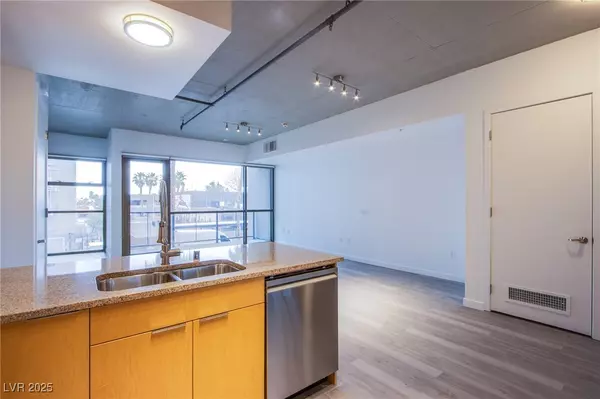 Las Vegas, NV 89101,353 E Bonneville AVE #251