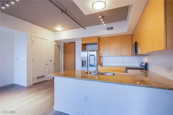 Las Vegas, NV 89101,353 E Bonneville AVE #251