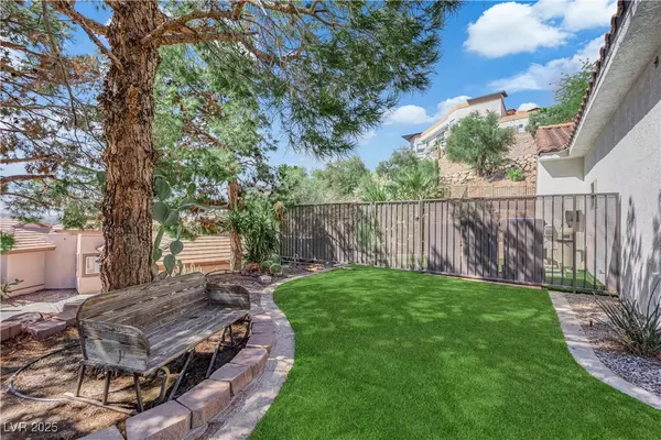 Henderson, NV 89011,949 Pyrite AVE