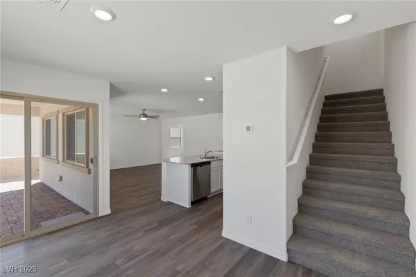 Las Vegas, NV 89156,6770 Magnolia River AVE