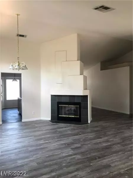 Henderson, NV 89002,838 Rusty Anchor WAY