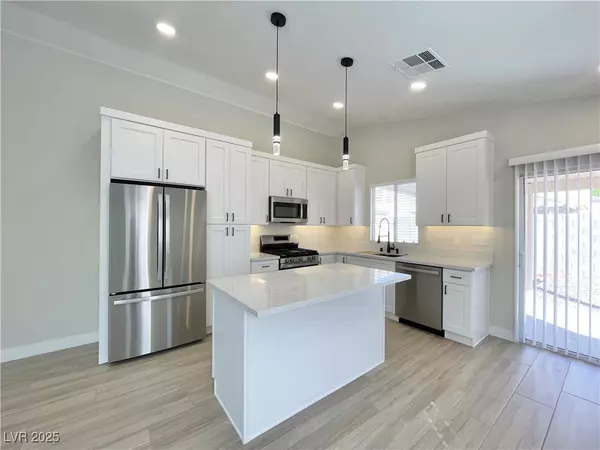 Las Vegas, NV 89129,8456 W Gilmore AVE