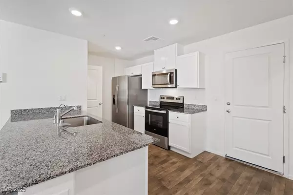 Henderson, NV 89011,1127 Ruby Sparrow ST