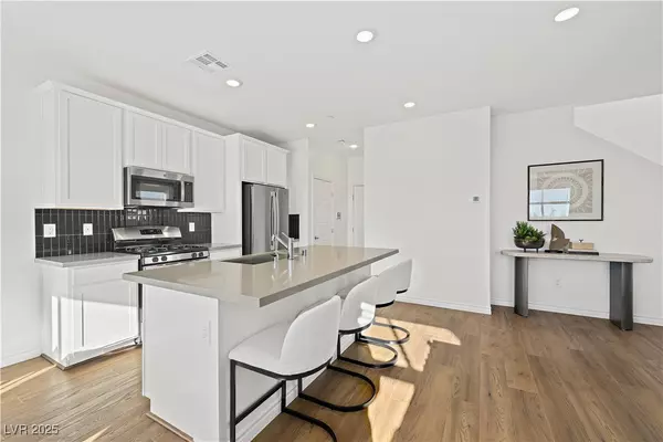 Las Vegas, NV 89143,9595 Peggy Publow AVE