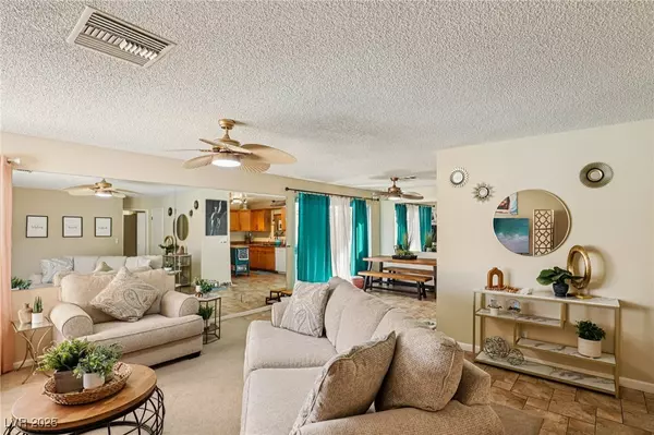 Las Vegas, NV 89103,4142 Larkwood AVE