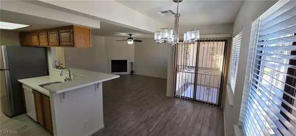 Las Vegas, NV 89121,3375 E Tompkins AVE #128