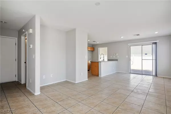 Las Vegas, NV 89115,2076 Pillar Pointe ST