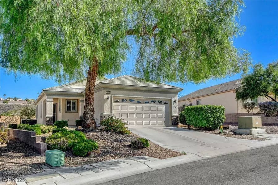 2576 Binary Stars ST, Henderson, NV 89044