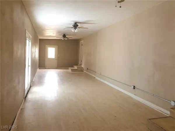 Las Vegas, NV 89146,5750 Palmyra AVE