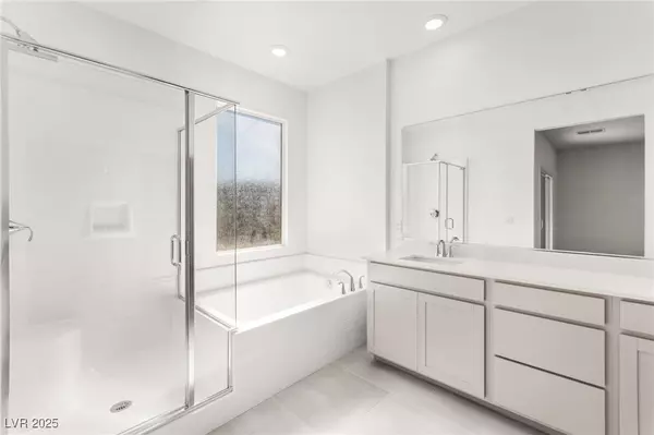 Henderson, NV 89015,302 Walsh Peak AVE