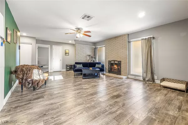 Las Vegas, NV 89121,2640 Heritage CT