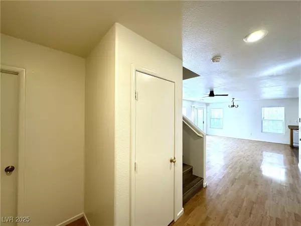 Las Vegas, NV 89148,7219 Eagles Pride ST