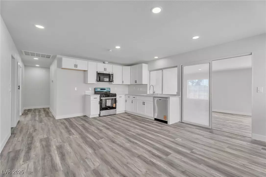 Las Vegas, NV 89147,7225 Bridgeview AVE