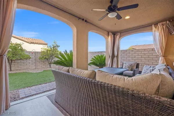 Las Vegas, NV 89138,620 Signal Peak ST