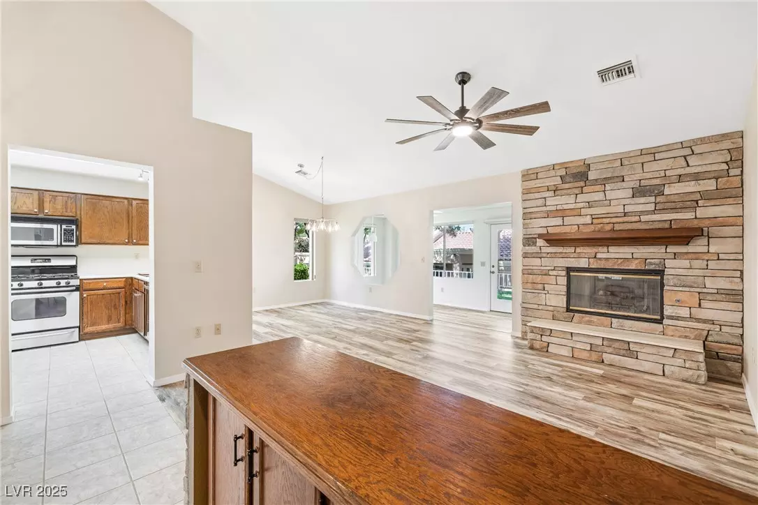 Las Vegas, NV 89134,2836 Linkview DR