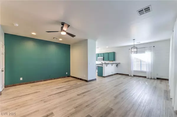 Henderson, NV 89011,976 Sable Chase PL