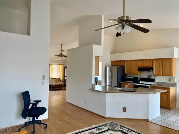 Las Vegas, NV 89130,5364 Rhett ST