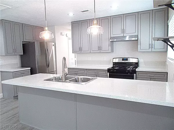 Las Vegas, NV 89147,7344 Vireo DR