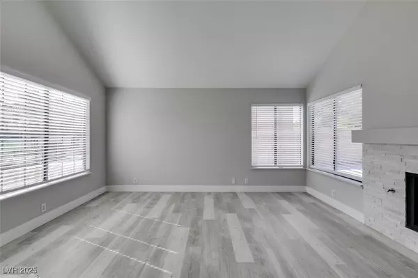 Henderson, NV 89074,91 Trevor DR