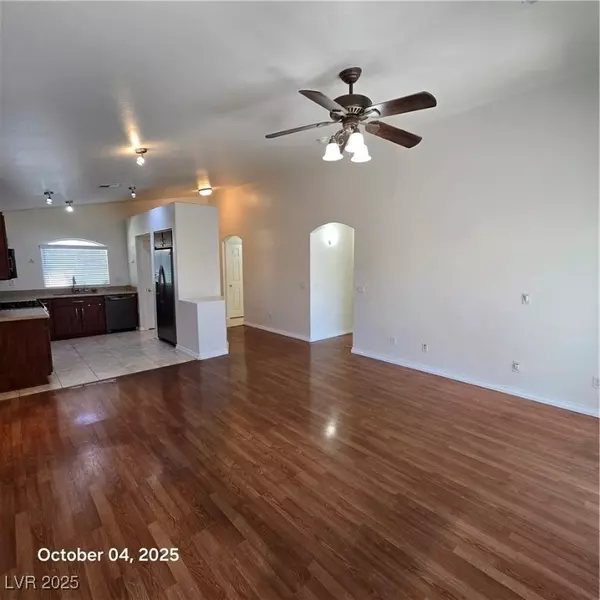 Las Vegas, NV 89122,5715 Crowbush Cove PL