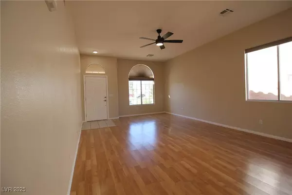 Henderson, NV 89012,158 Tionesta Ridge LN