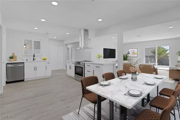 800 Langtry DR, Las Vegas, NV 89107