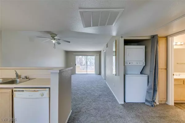 Las Vegas, NV 89113,8070 W Russell RD #2121