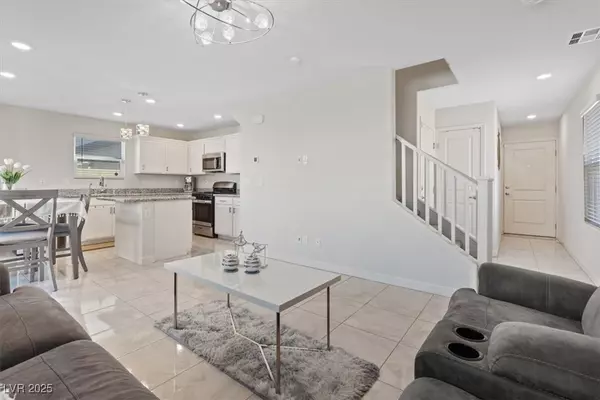 Las Vegas, NV 89122,6276 Korat AVE