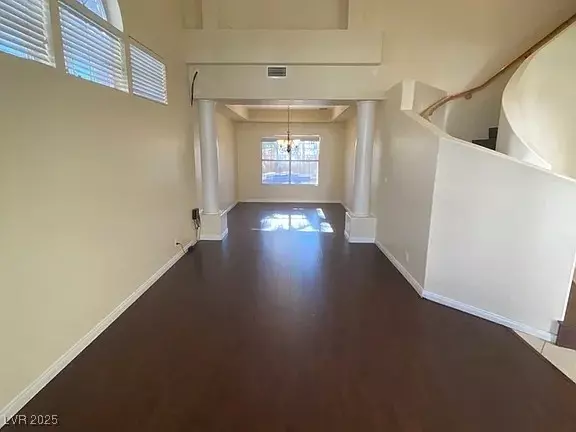 Las Vegas, NV 89117,9225 Sienna Vista DR