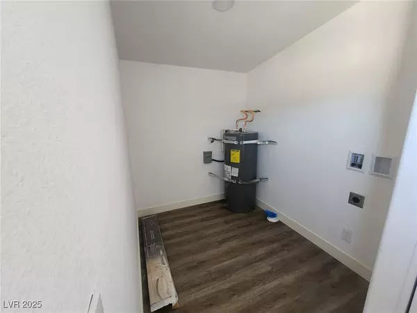 Pahrump, NV 89060,5121 N Linda ST