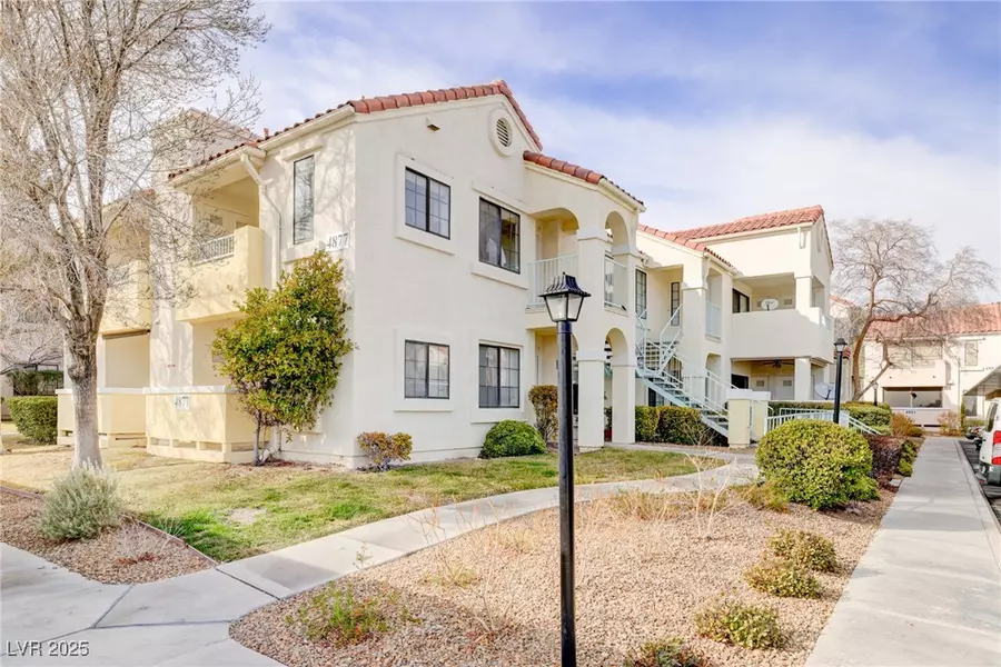 4877 S Torrey Pines DR #202, Las Vegas, NV 89103