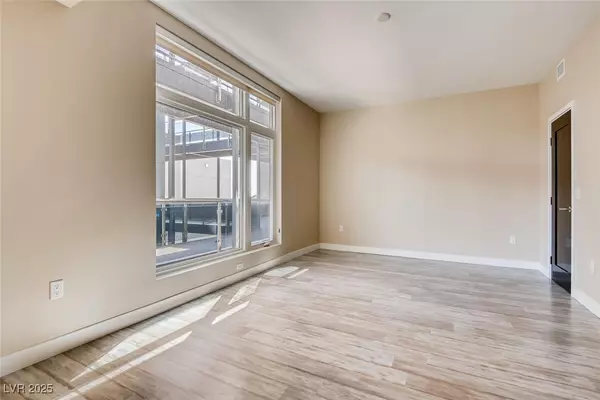 Las Vegas, NV 89147,8925 W Flamingo RD #310