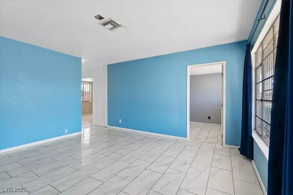 Las Vegas, NV 89101,828 N 21st ST