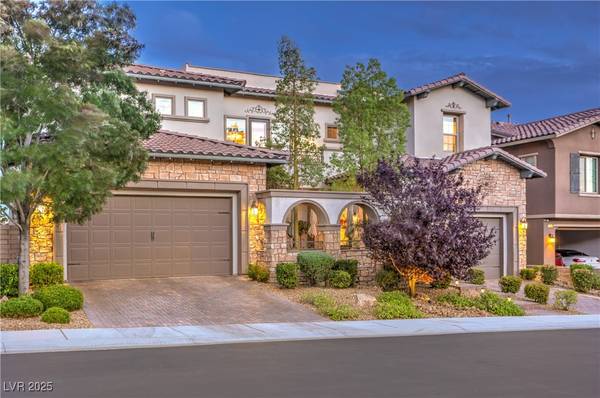 374 Calabria Ridge ST, Las Vegas, NV 89138