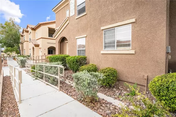 Las Vegas, NV 89129,3925 Legend Hills ST #102