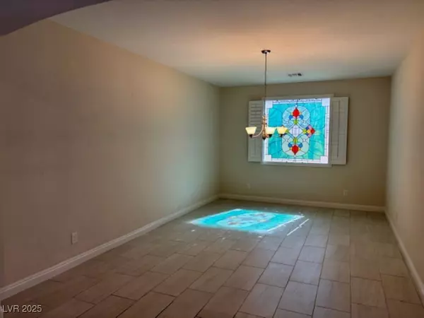 Las Vegas, NV 89149,6975 Hopi Summit CT