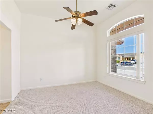 Pahrump, NV 89061,5331 Deerfield CT