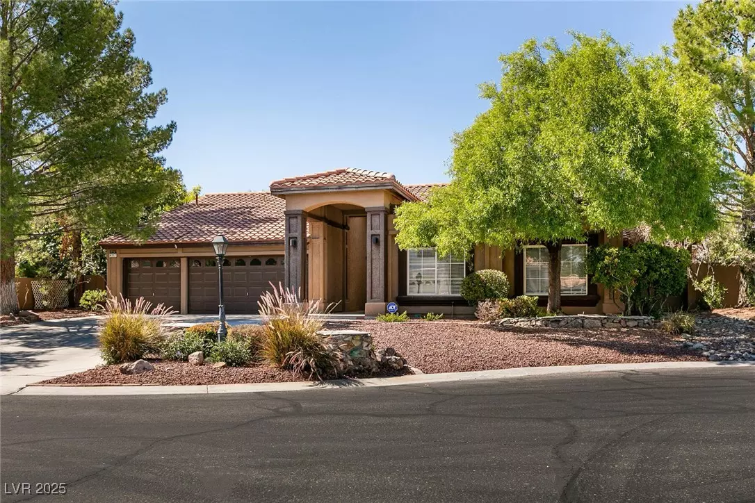 Las Vegas, NV 89129,4117 Antique Sterling CT