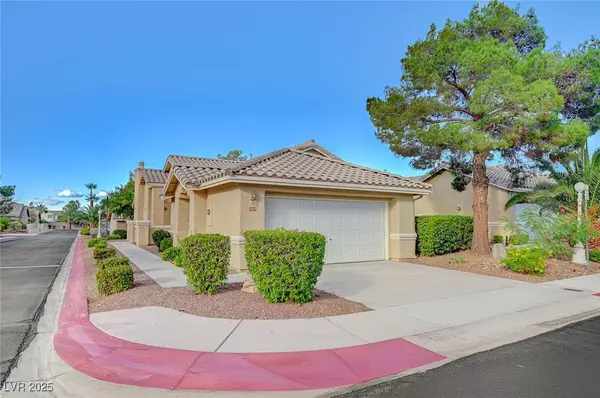 Las Vegas, NV 89129,9300 Mount Cash AVE #101