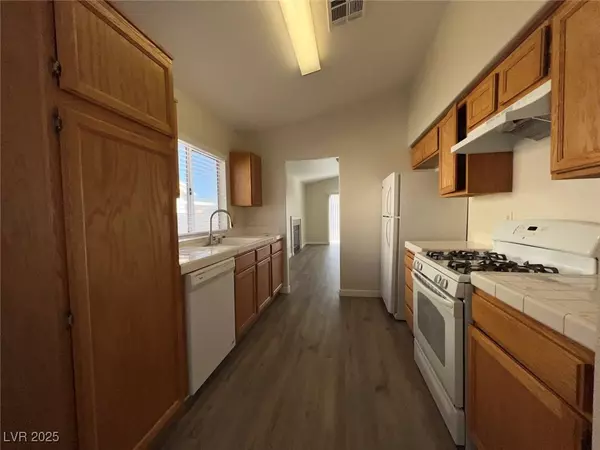 North Las Vegas, NV 89081,635 Delorean DR